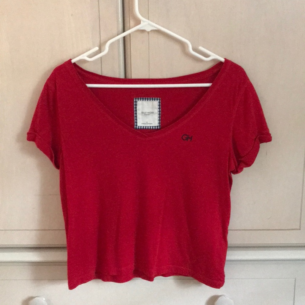 red t shirt